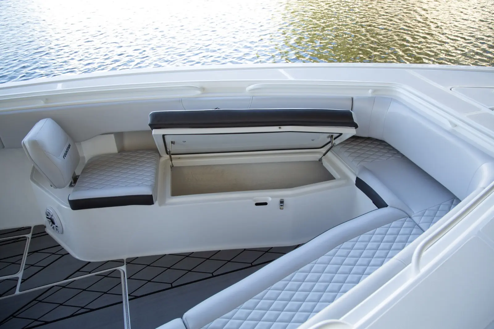 Wraparound bow seating with easy open gas shock hydraulic hinges for effortless under seat storage access