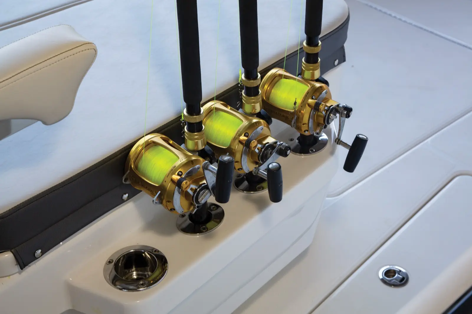 Large scale rod storage allows for extensive casting capabilities, include 6 forward console, 5 tackle center, 15 t-top, 12 gunwale, and 4 integrated cup holder rod holders for a total of 42